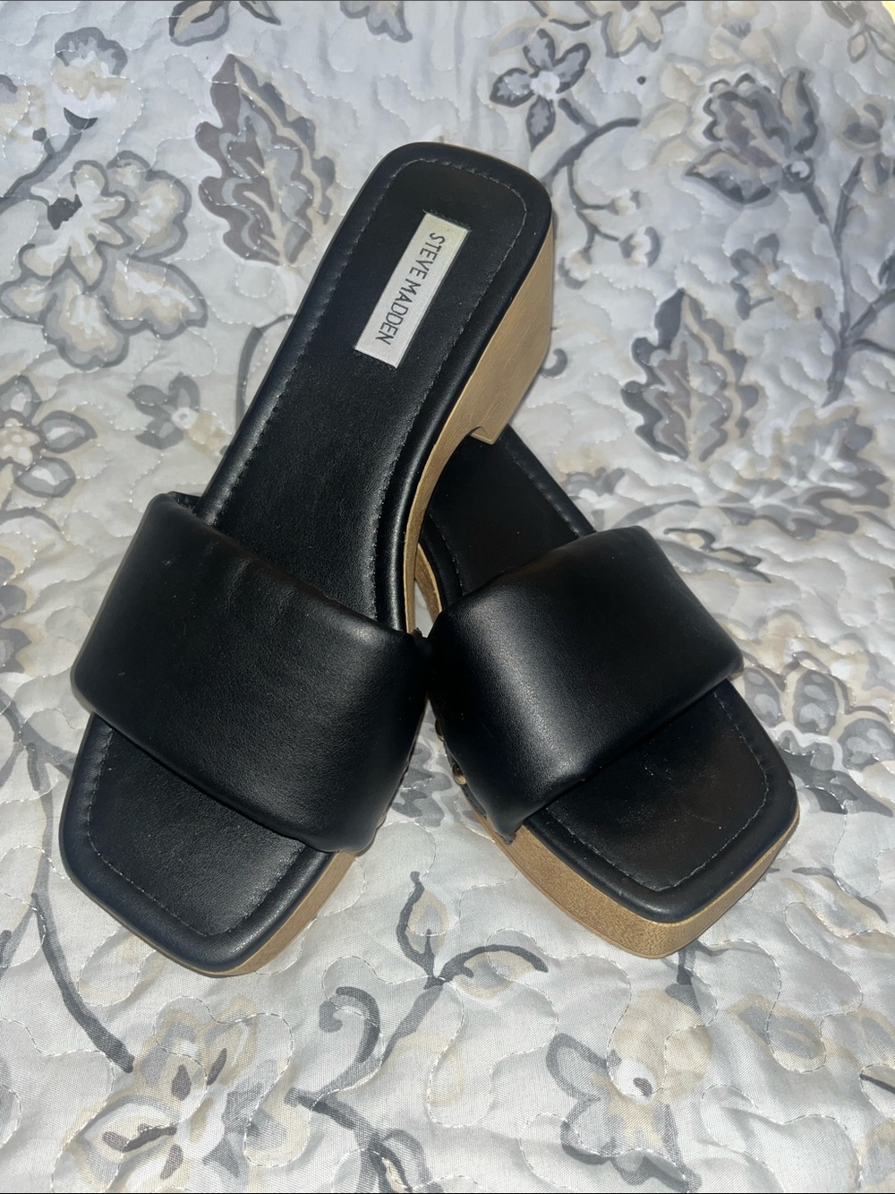 Steve Madden Black Slide Mules with Tan Block Heel